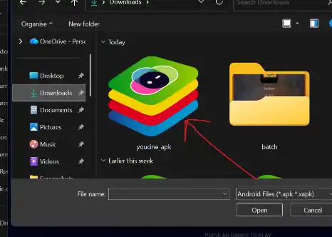 Processo de instalacao do YouCine APK no emulador BlueStacks